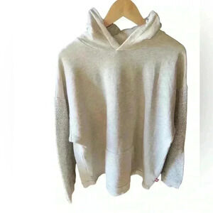 Heather Cream  hoodie by Westwind. (made in La)textured sleeves.Size xl/2x. EUC